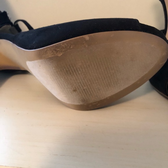 Black peep toe heels - Picture 7 of 8